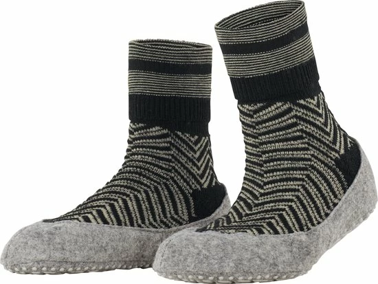FALKE Cosyshoe Herringbone Slofsok Lang Met Patroon Met Anti-slip Noppen Gestreept Maagdelijke Wol Zwart Dames Sokken - Maat 37-38 3 FALKE Cosyshoe Herringbone Slofsok Lang Met Patroon Met Anti-slip Noppen Gestreept Maagdelijke Wol Zwart Dames Sokken - Maat 37-38