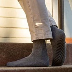 Malinsi Sokken Antislip 3-Pack - 3 Paar Donkere Kleuren Maat 42-46 - Huissokken Dames En Heren Anti Slip 8 Malinsi Sokken Antislip 3-Pack - 3 Paar Donkere Kleuren Maat 42-46 - Huissokken Dames En Heren Anti Slip -Beenmode Winkel 550x489 2