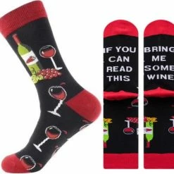 Winkrs Grappig Sokken Met Wijn En Glazen En Tekst Op Zolen 'Bring Me Wine' Maat 38 Tot 43