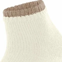 FALKE Cosy Plush Korte Sokken Versterkte Sloffsokken Zonder Patroon Ademend Zacht Verwarmend Met Pluche Wol Alpaca Wit Dames Sokken - Maat 39-42 -Beenmode Winkel 550x549 1