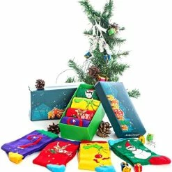 Merkloos Shiva Mode Kerst Nieuwjaar Kleurrijk Sokken Giftbox V3 | 4 Pack | Maat 36-40 | Vrolijke Ontwerp | Naadloos | Gift - Cadeau -Beenmode Winkel 550x579